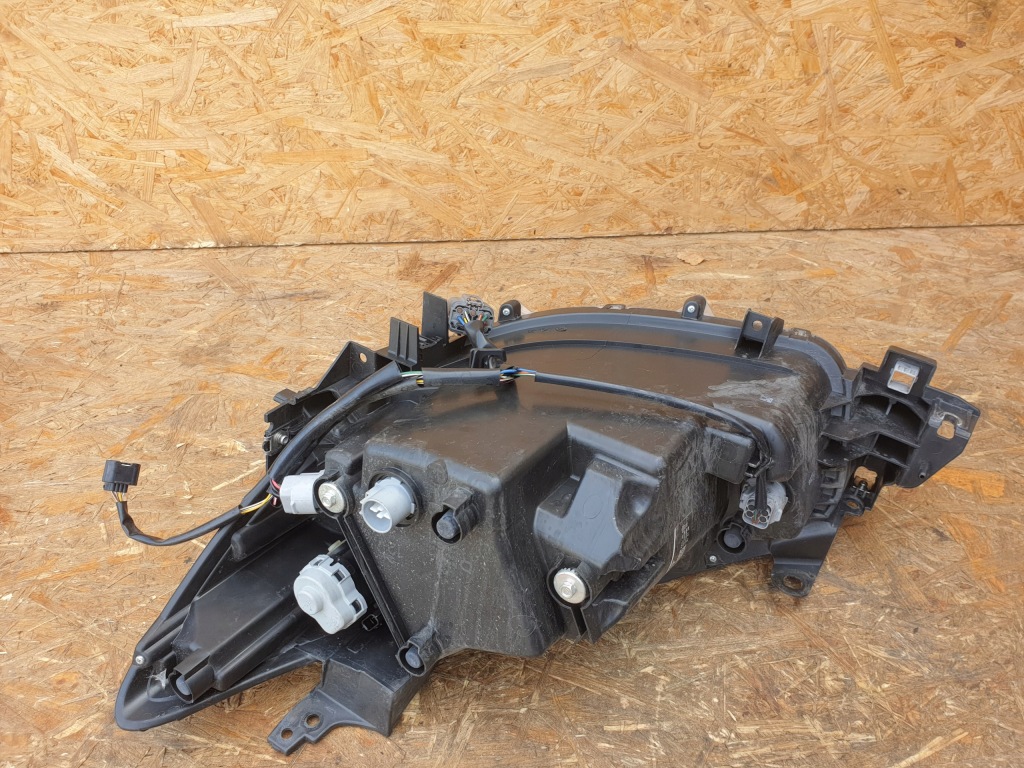 Купити Mazda cx5 рестайлінг  фара правий перед full led ka1l51030l
