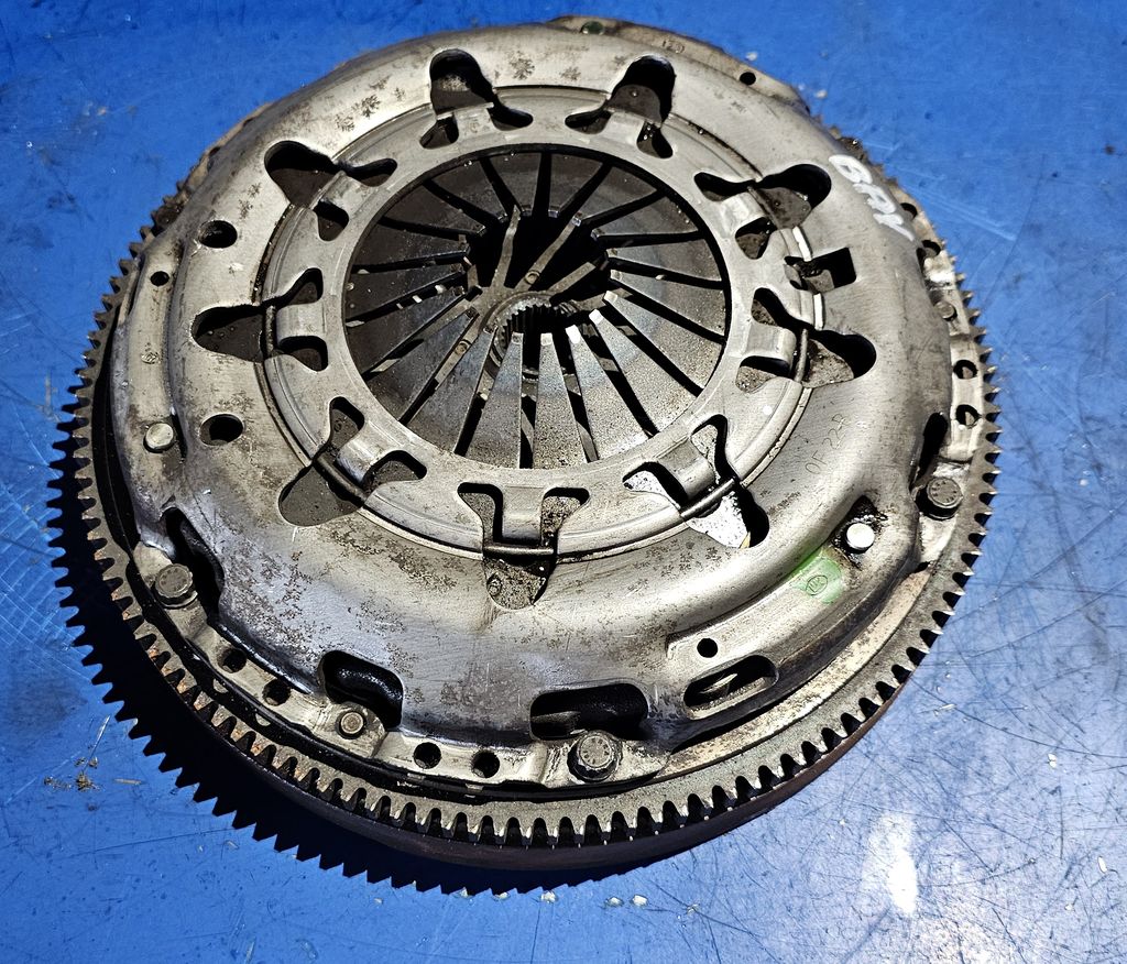 фото №1, Сцепление -диск -прижим 045105273d skoda fabia i 1,4 tdi