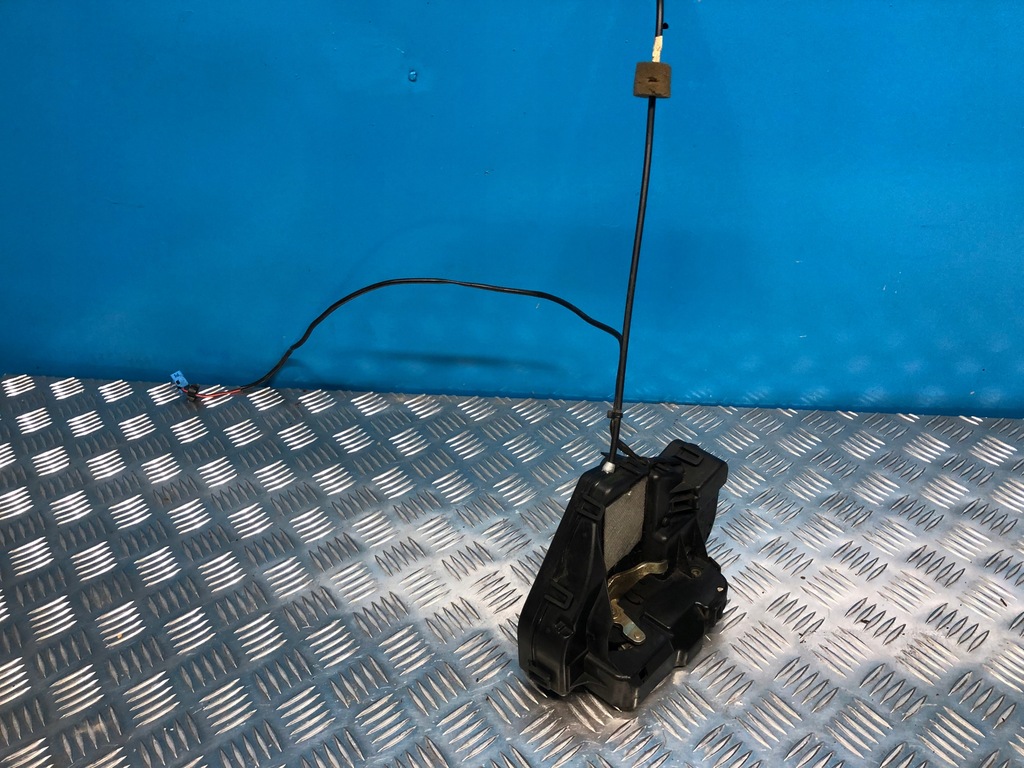 фото №1, Mercedes w211 замок двері правий задня задній