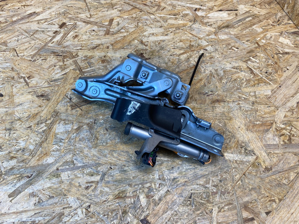 фото №6, Петля капот правый пиротехнический патрон volvo v90 s90 31651861 31688051