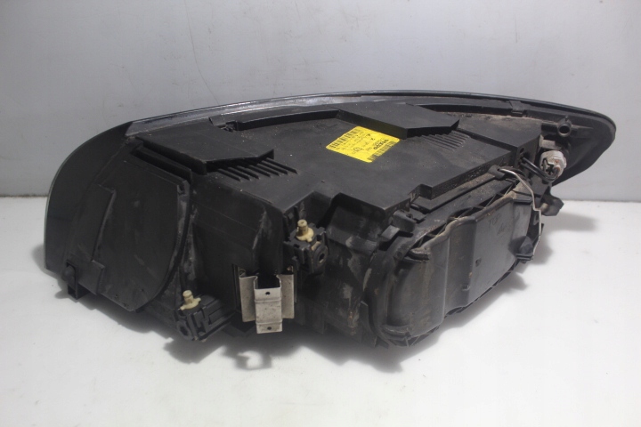 фото №2, Лампа правая передняя volvo v50