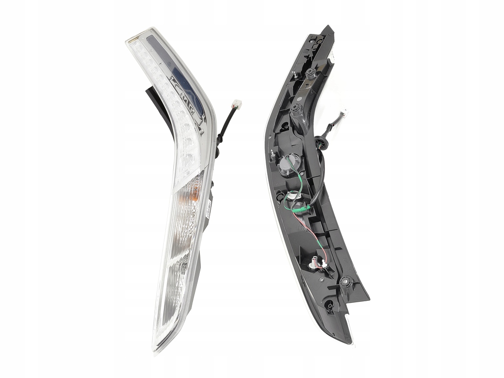 фото №1, Nissan leaf 2010-2017 лампа задняя левая valeo