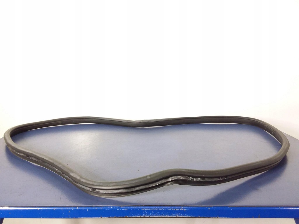 фото №1, Mercedes e w212 прокладка дверь левый задняя