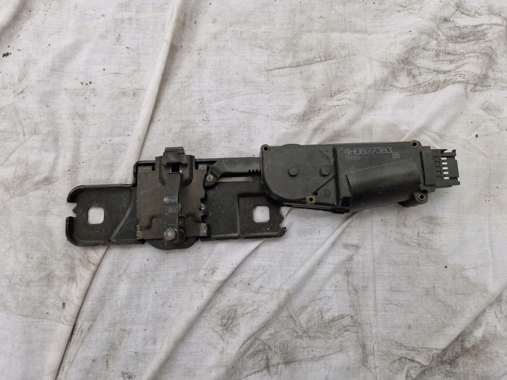 фото №1, Audi a7 4g8 замок доводчик klapt