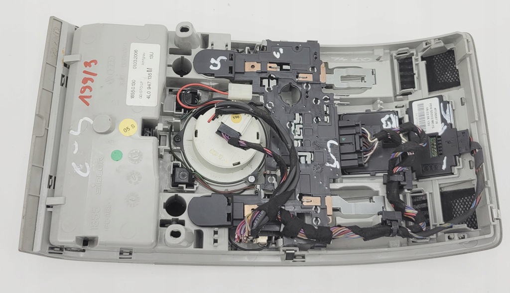 фото №9, Audi q7 4l лампа лампа освещение потолочный потолка home link 4l0947135m