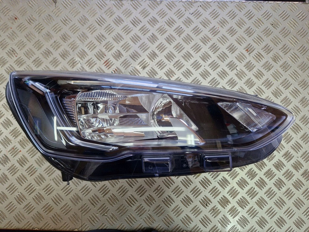 фото №1, Лампа правая передняя led ford focus iv mk4 2018r-