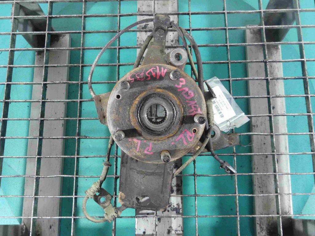 фото №1, Поворотный кулак левая ступица перед hyundai i40 1.7 crdi