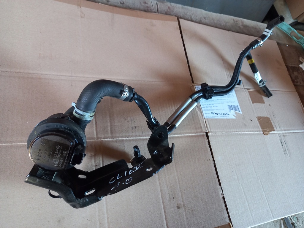 фото №1, Clio v 1.0tce насос wody шланги провода