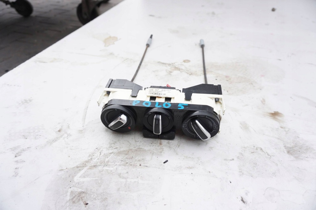 фото №1, Панель обдув 6r0820045n volkswagen polo 5 v 6r