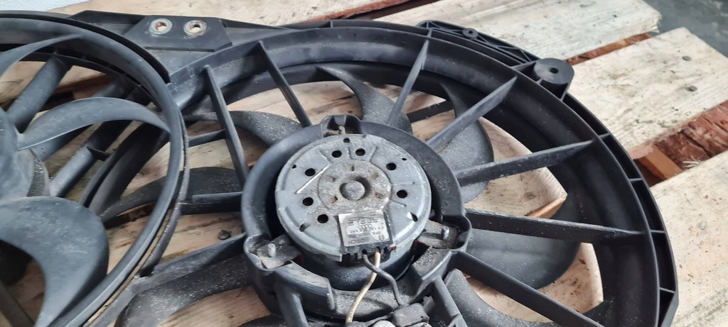 фото №13, A6 c6 lift вентиляторы радиатора корпус модуль 3.0 tdi 4f0121003ac