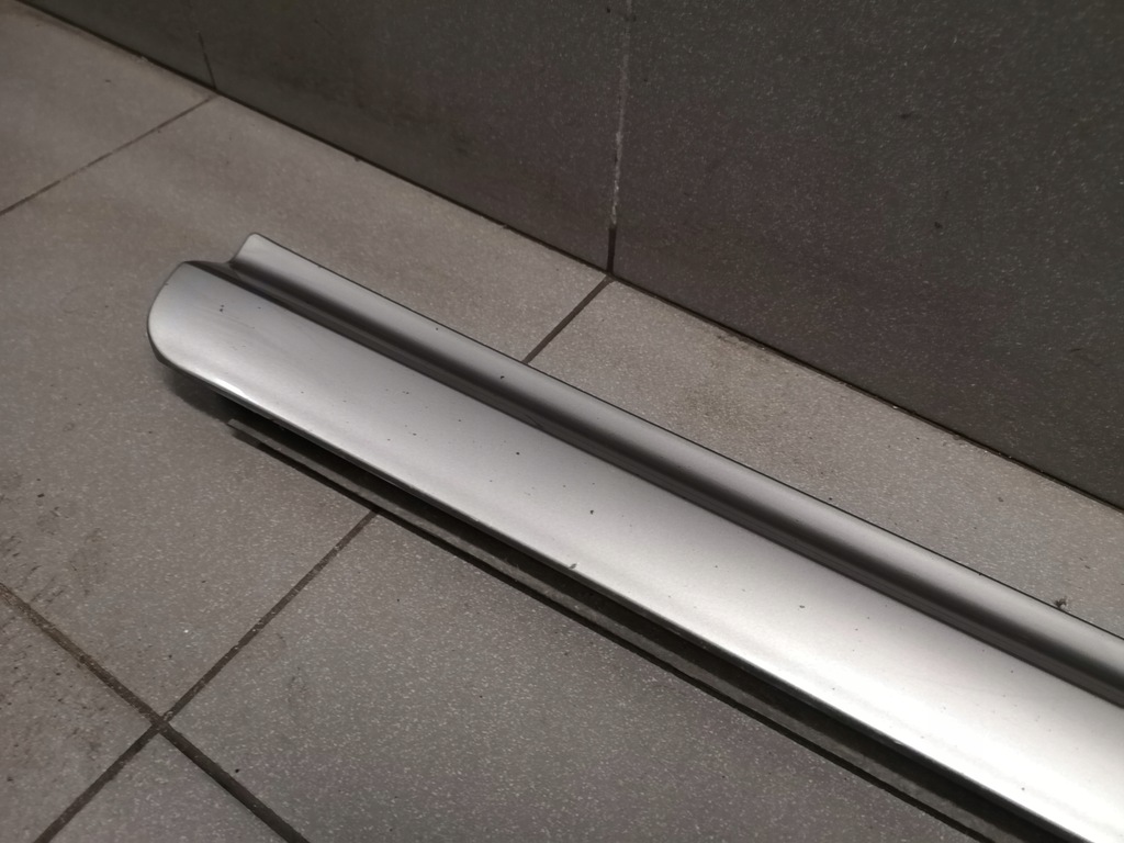 фото №9, Молдинг дверь правый перед audi a8 d3 odstaje
