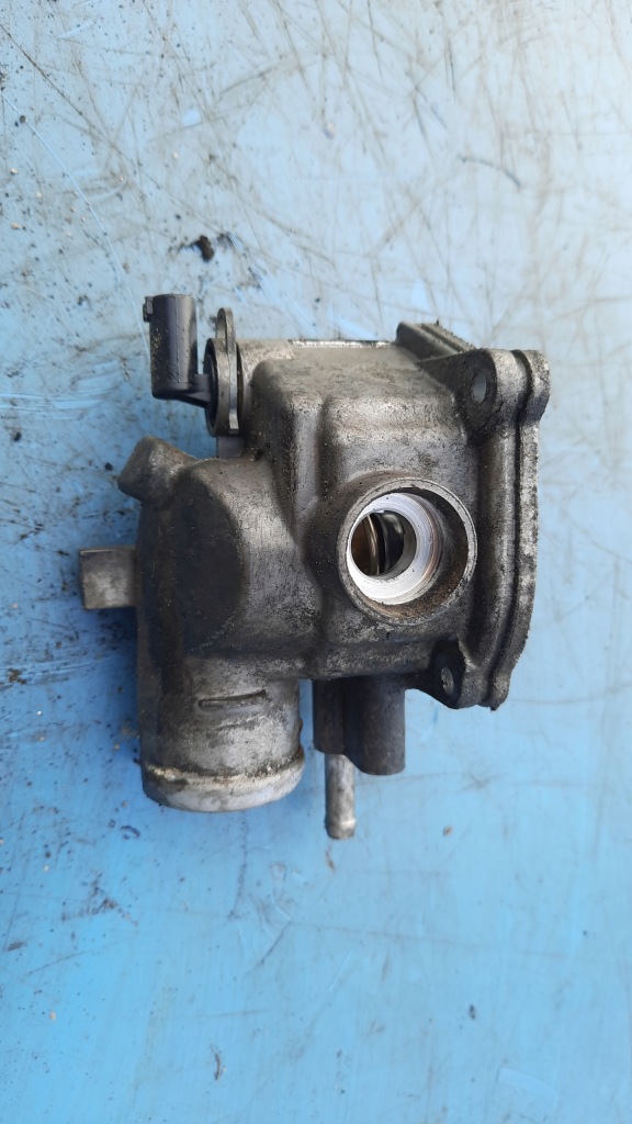 фото №2, Корпус термостата mercedes w220 3.2cdi