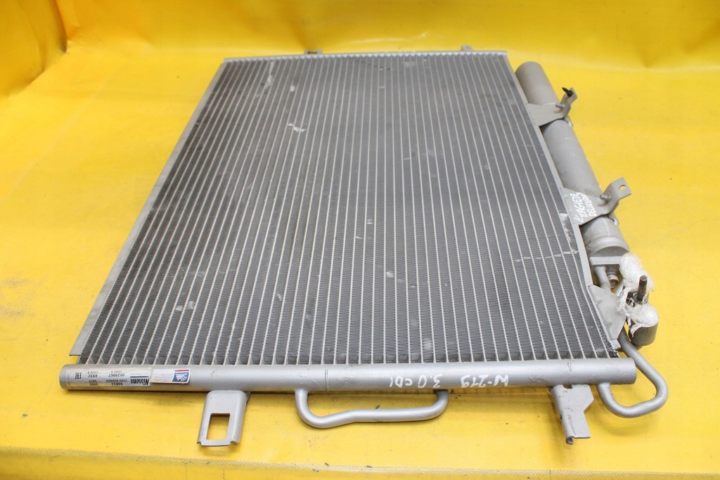 фото №6, Радиатор кондиционера 3.0 cdi cls w219