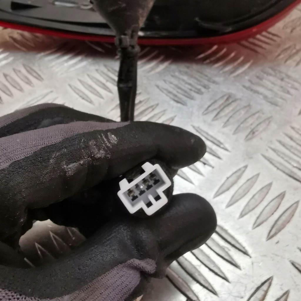 фото №7, Hyundai kona i 2020 правая сторона лампа задняя 92402j91