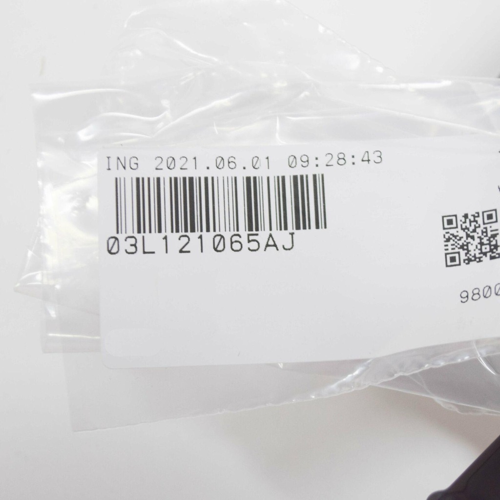 фото №16, Audi a1 оригинальная пластиковая труба жидкость охлаждающий двигателя