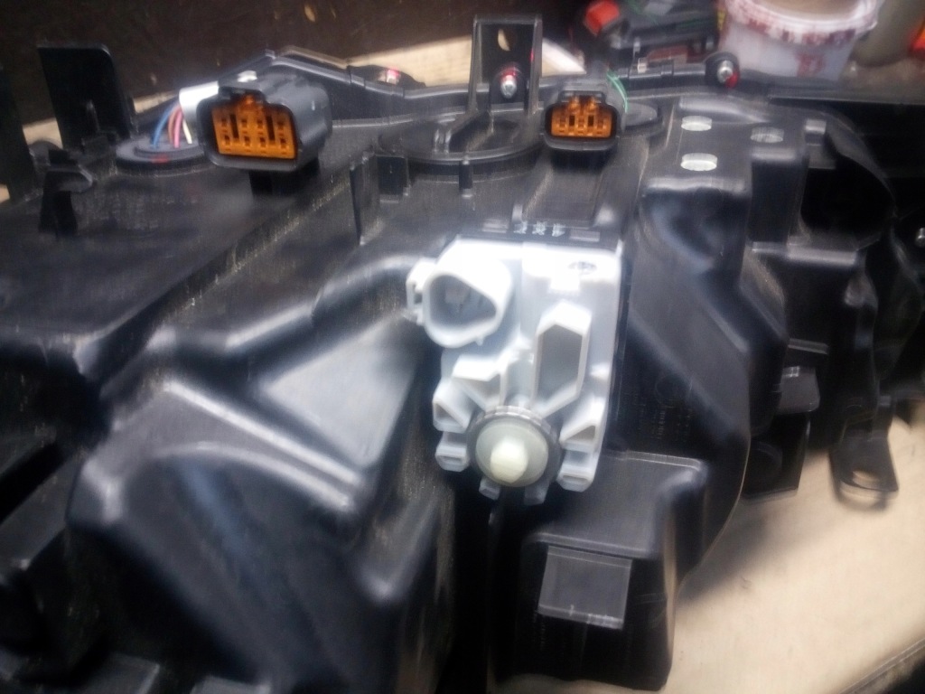 Фара перед правый  gj gl led jedna линза uk в Украине