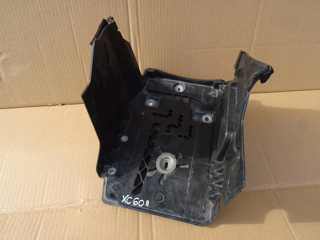 фото №1, Volvo xc60 ii основание полка аккумулятор 31299569