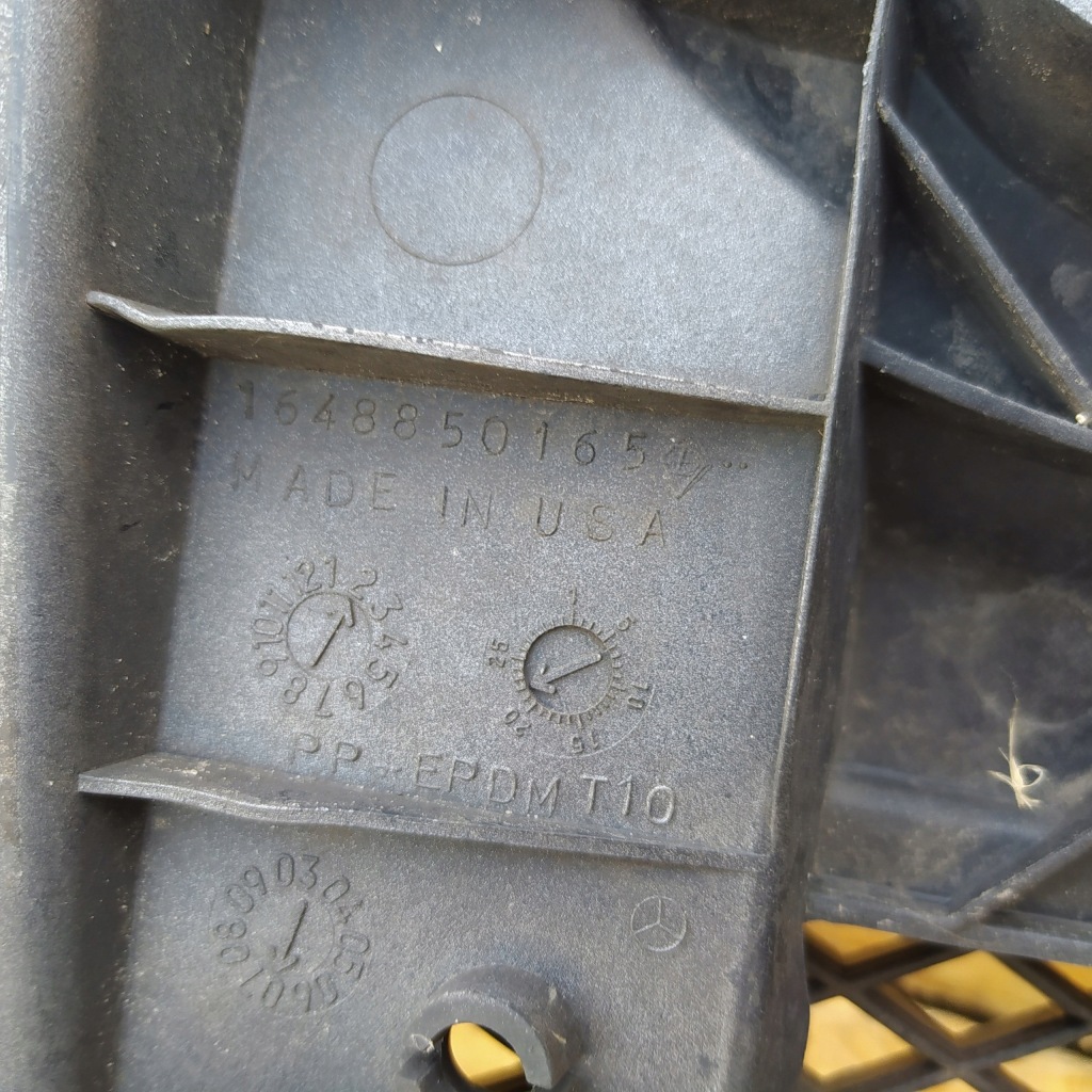 Mercedes ml w164 бампер перед xenox усилитель с Разборки