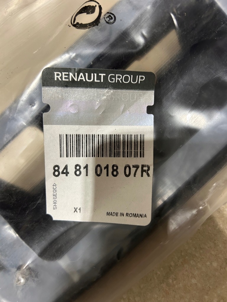 фото №1, Накладка dacia оригинальный номер duster ii 848101807r