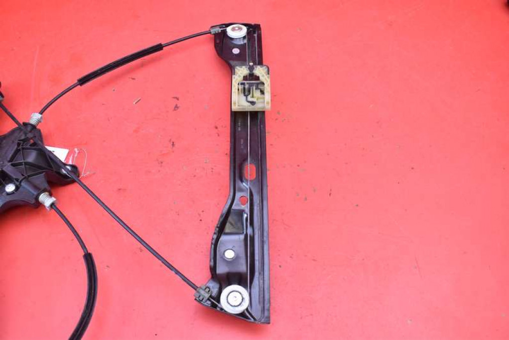 Подъемник стекло левый перед европа  13406673 opel astra 5 v k 15-20 Доставка