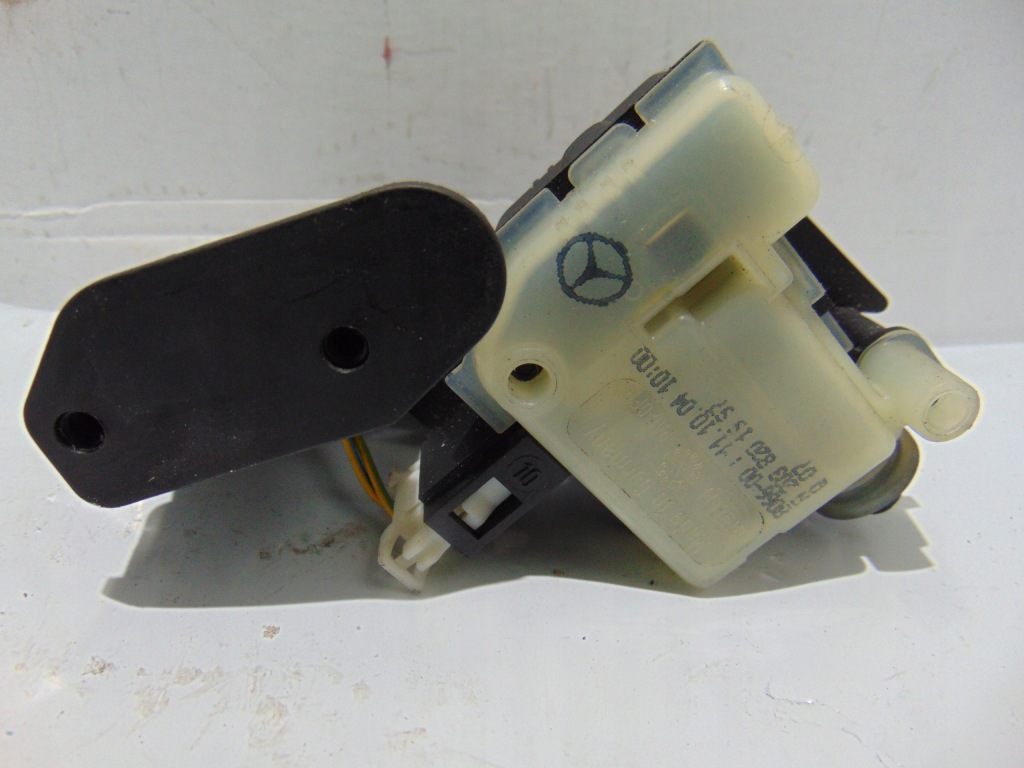 фото №1, Привод крышка заливной mercedes w169 a1698200714