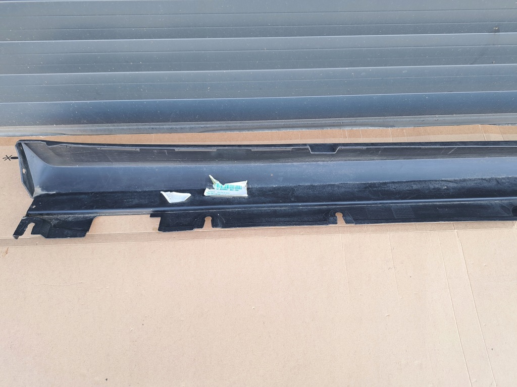 фото №8, Ліва молдинг поріг mercedes glk x204 a2046982154