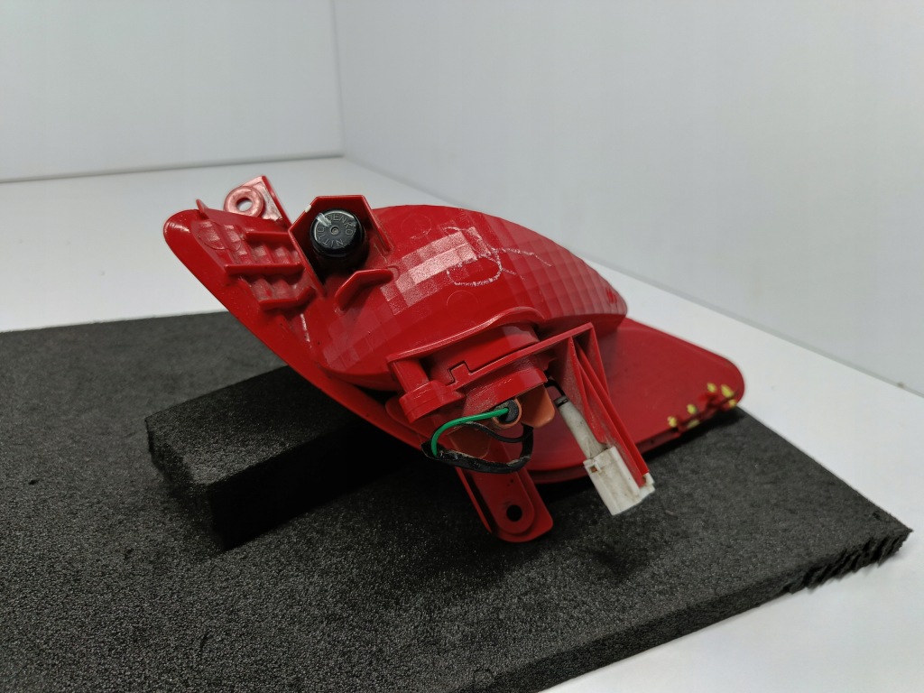 фото №11, Hyundai i30 ii kombi 12-лампа правая задняя бампера противотуманная 92406-a61