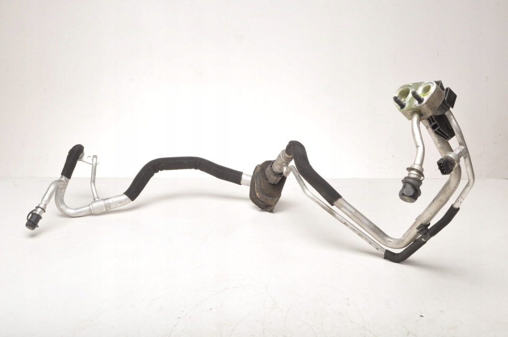 фото №1, Volvo s60 ii 2.5 b шланг кондиционера 31358029