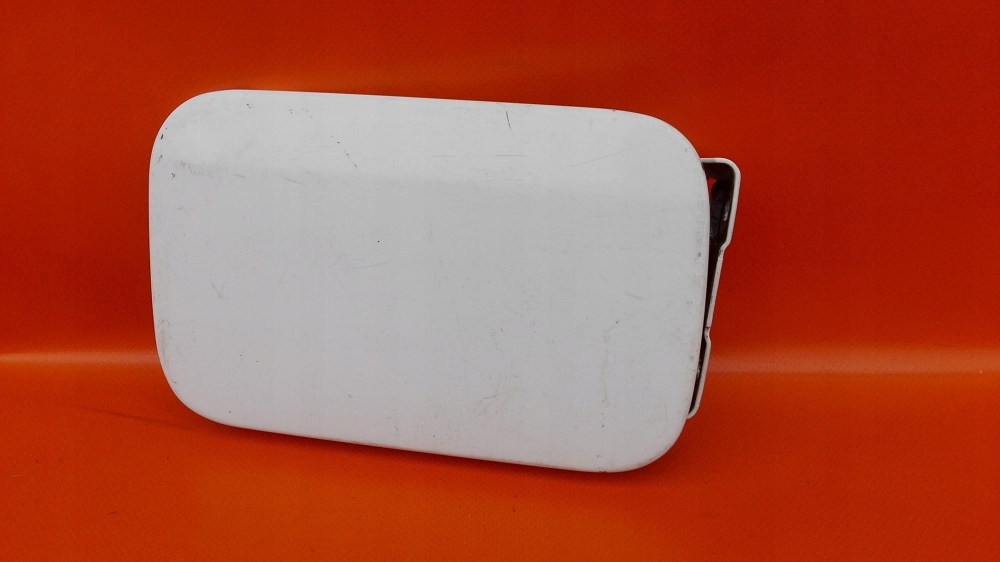 фото №15, Крышка заливной топлива w202 c180 1994 серебристая sedan