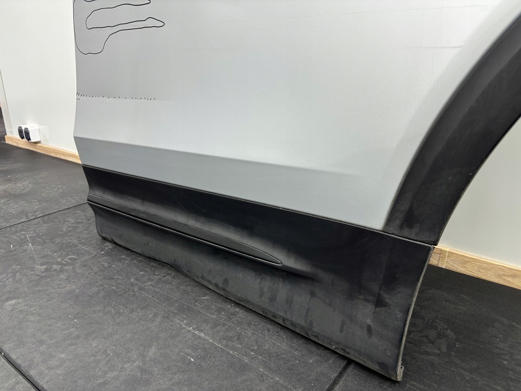 фото №12, Mercedes glb w247 двері ліва задні задня