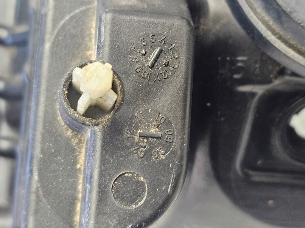 фото №10, Лампа перед dacia sandero stepway i 2008-2013 правая правый обычная orginał