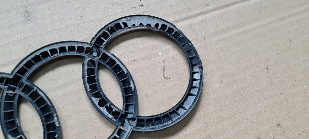 фото №8, Sq7 4m q7 емблема кришки багажника задня sline чорний 4m0853742