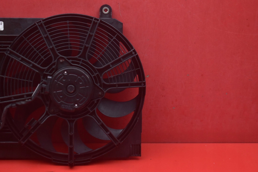 Вентилятор 214813nl1b nissan leaf 1 i ze0 рестайлинг  109 km 80 kw 10-17 в Украине