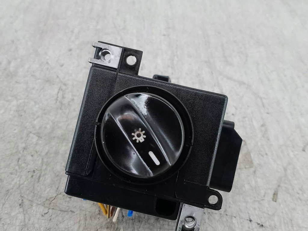 фото №1, Выключатель света mercedes-benz vaneo 1685450104