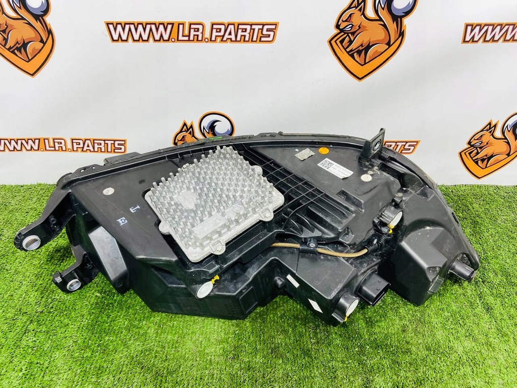 фото №12, Лампа фара левый led matrix jaguar i-pace x590 j9d3-13w030-ha