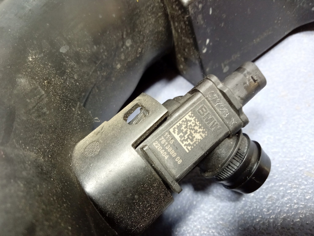 фото №6, Bmw 1 f40 2.0 m135i труба шланг воздуха 8675263