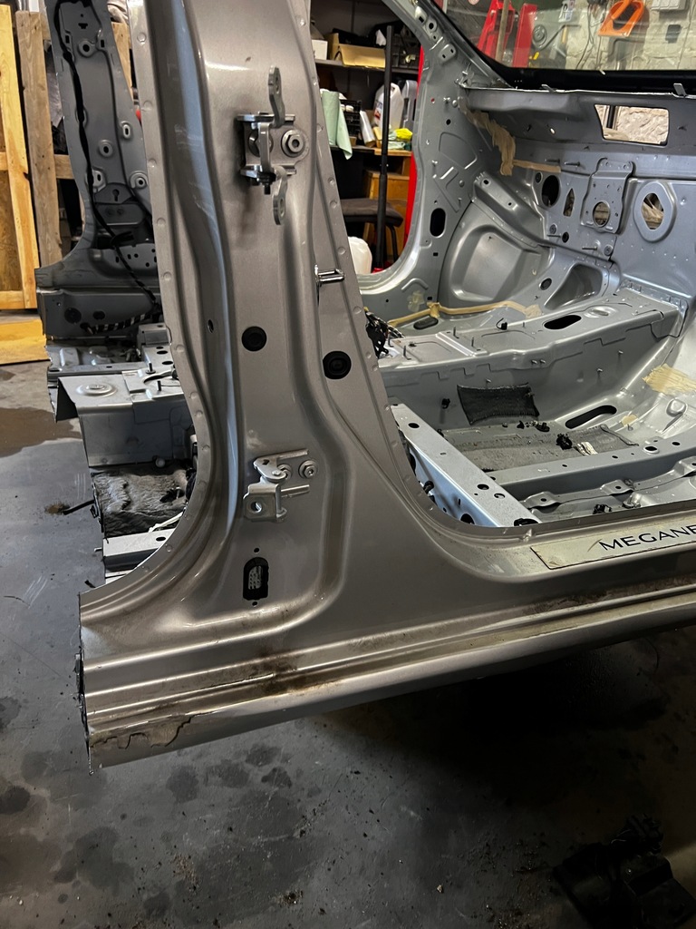 фото №4, Четверть правый перед блок двигателя порог подкрылок правая renault megane iv hb ted69