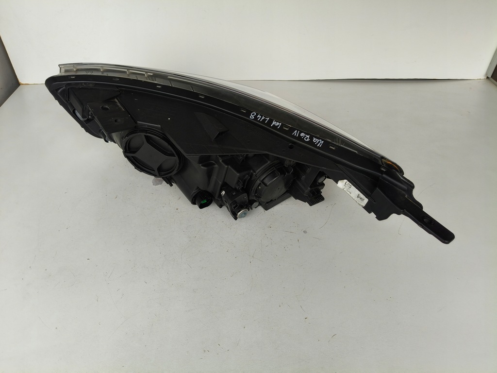 фото №4, Лампа правая фара kia rio iv 17- линза + led