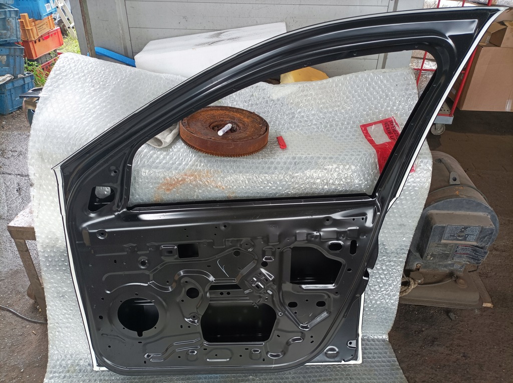 фото №10, Дверь правое передние dacia sandero i 801006719r