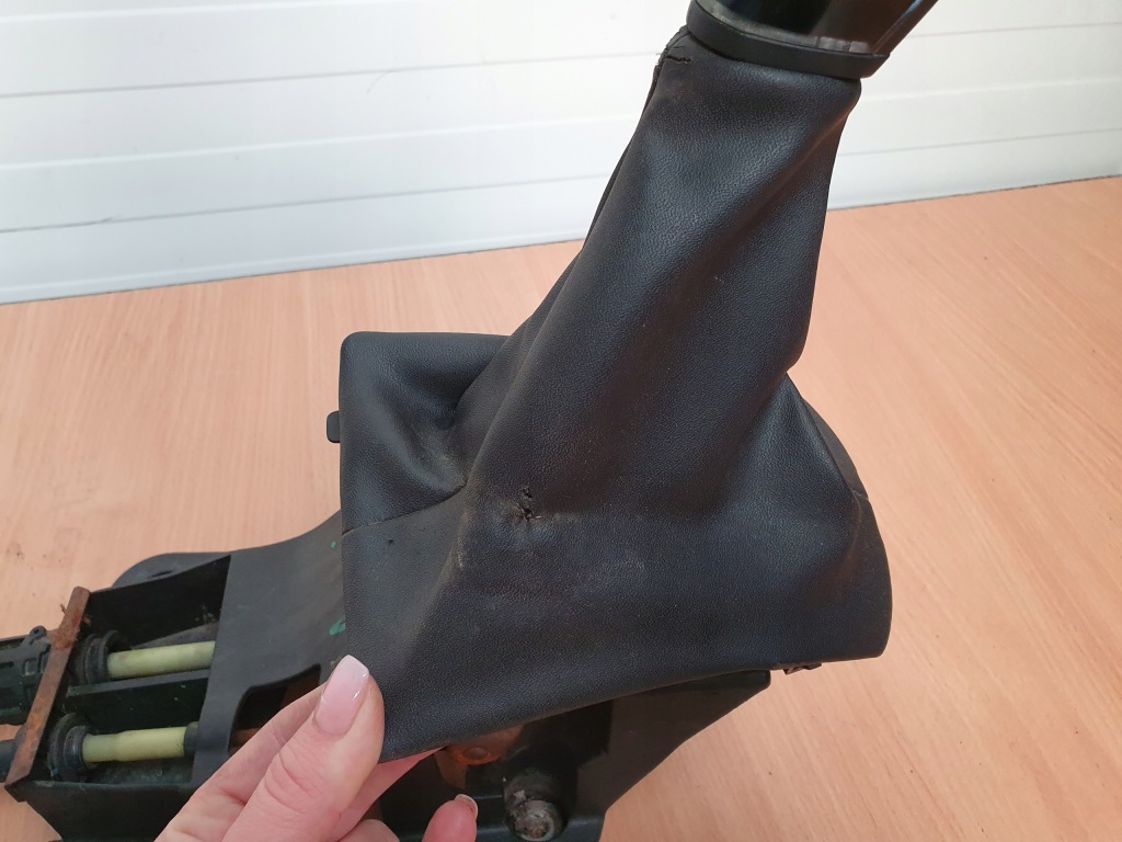 Касета домкрат вибірник троси перемикання передач 1000333737 peugeot 208 1.6 ehdi в Україні