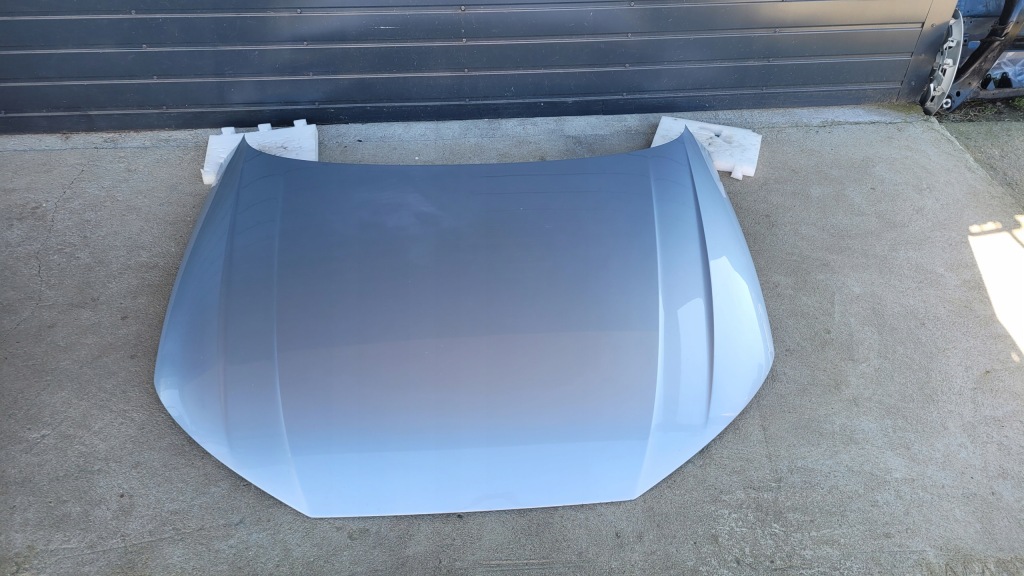 Audi a4 b9 капот крышка двигателя идеальное состояние серебристая Цена