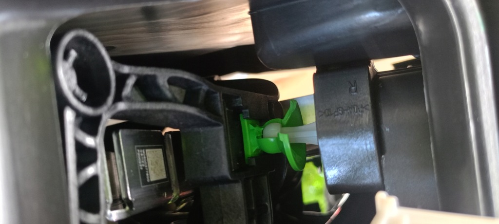 Фара перед передняя правый  peugeot 308 t10 full led 21-24rok 9851673580 оригинал Недорого