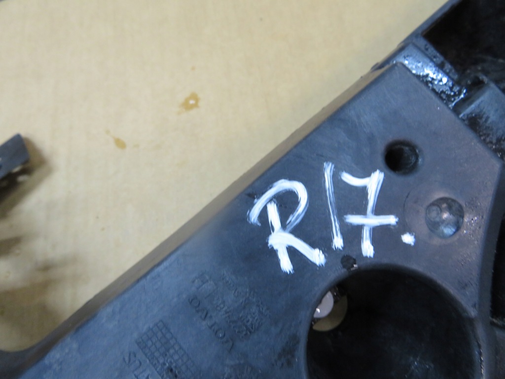 фото №12, Направляющая бампера левый задняя задний volvo xc40