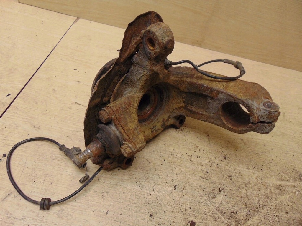 фото №4, Поворотний кулак ступиця ліва перед peugeot boxer 2.2 06-