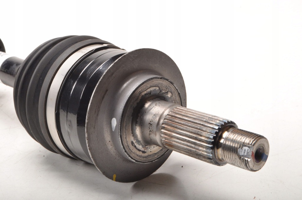 Suzuki s-cross 1.5 гибрид приводной вал правая длинная 23r 44101-76s00 Киев