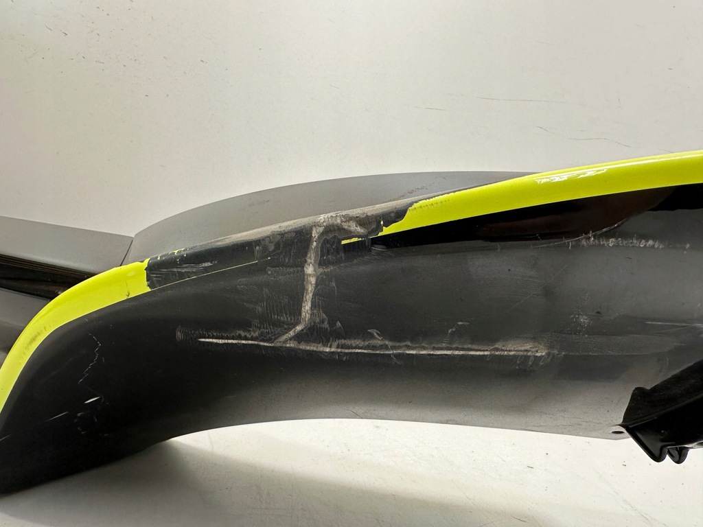 фото №12, Бампер задняя спойлер aston martin dbx