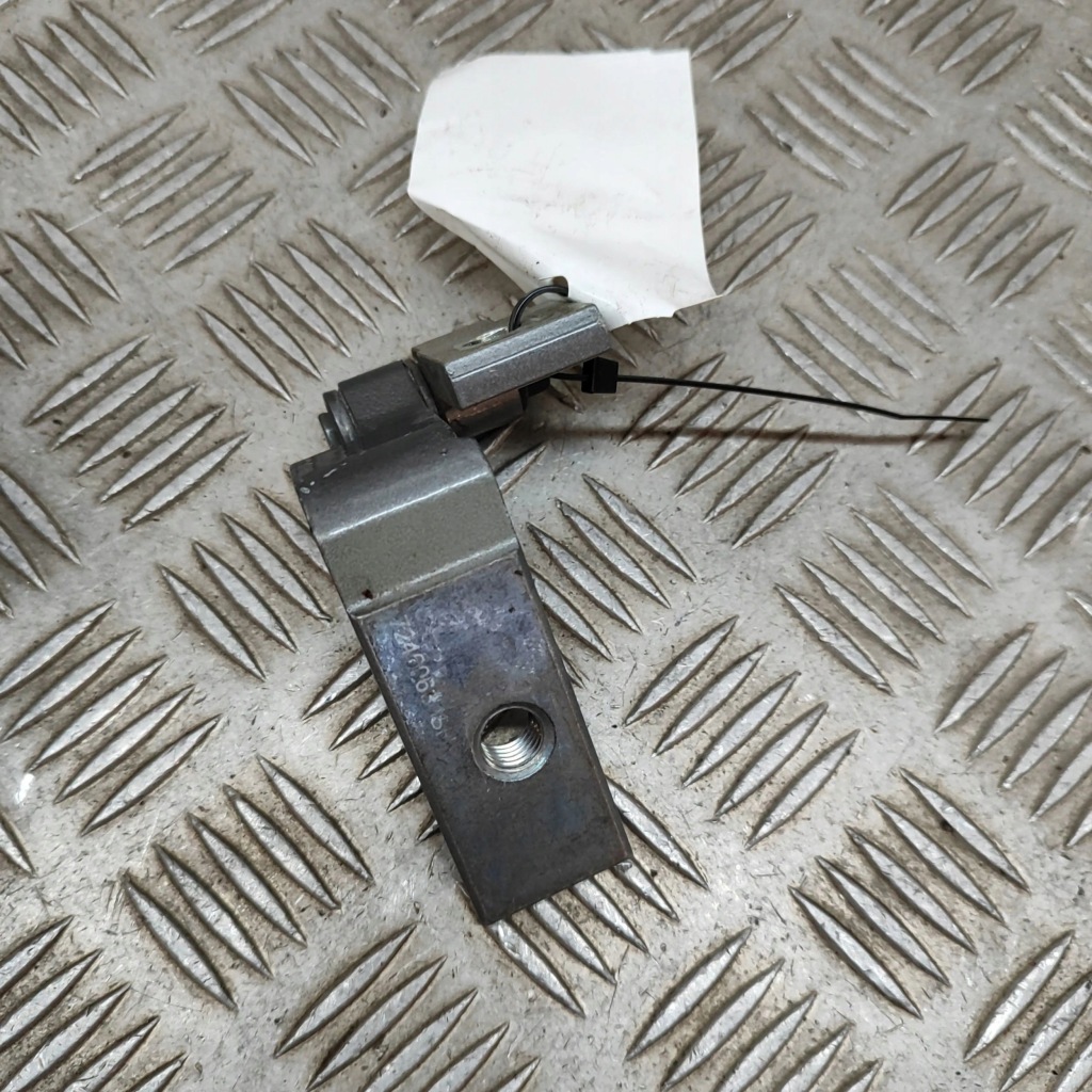 фото №6, Bmw 3 g20 g21 2022 левая сторона петля нижний дверь задних