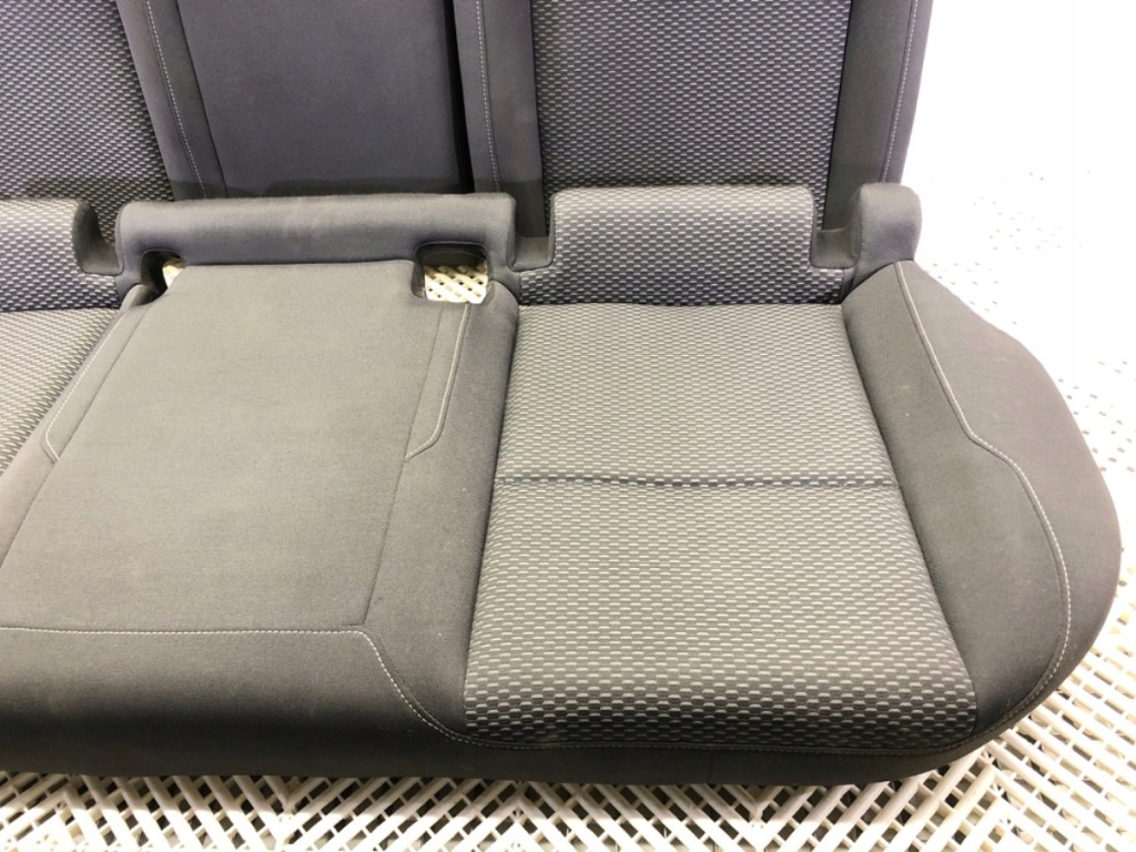 фото №5, Заднє сидіння drugi ряд vw golf vii хетчбек сидіння середня