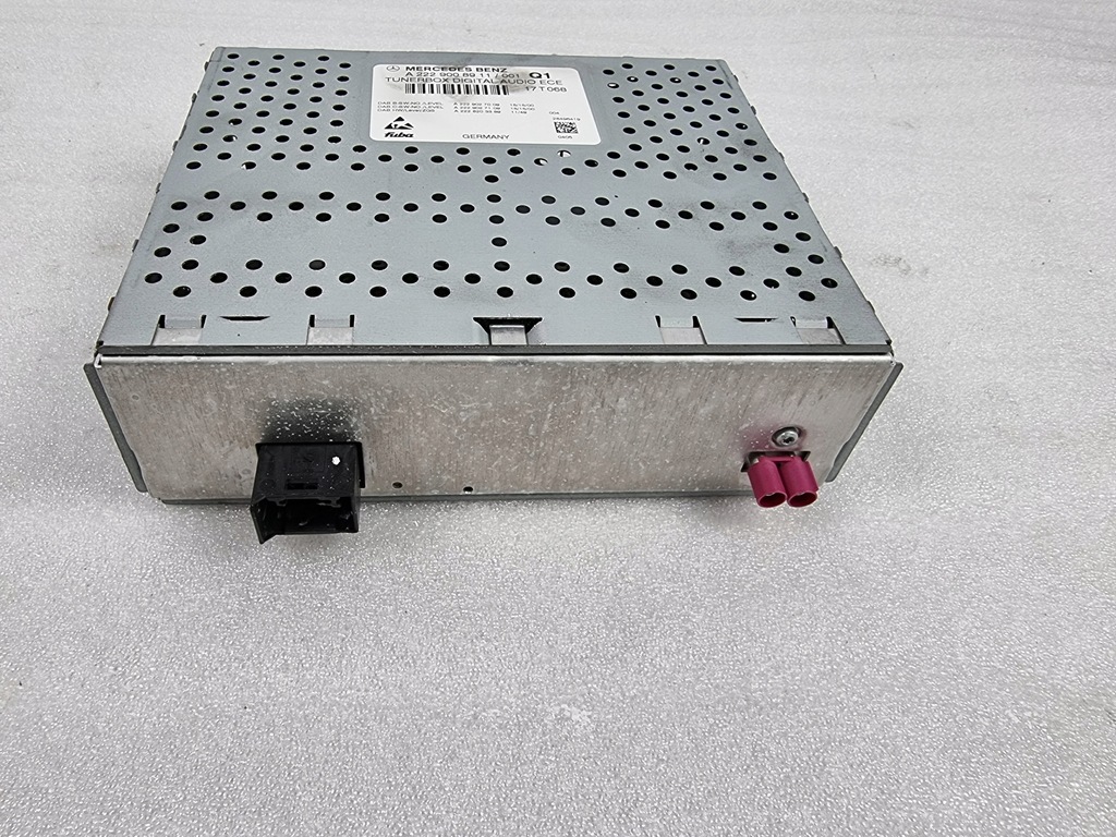 фото №3, Mercedes c w205 amg тюнер підсилювач радіо
