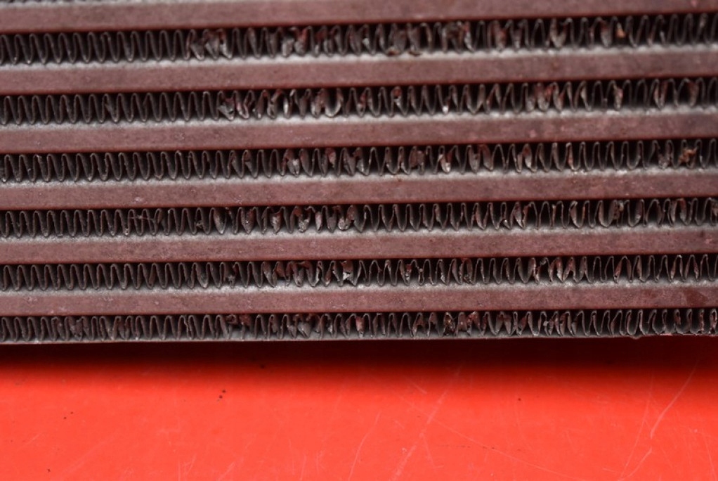 Радиатор интеркулер c1b1-9l440-ab ford fiesta mk7 1.0 ecoboost 100 km Доставка